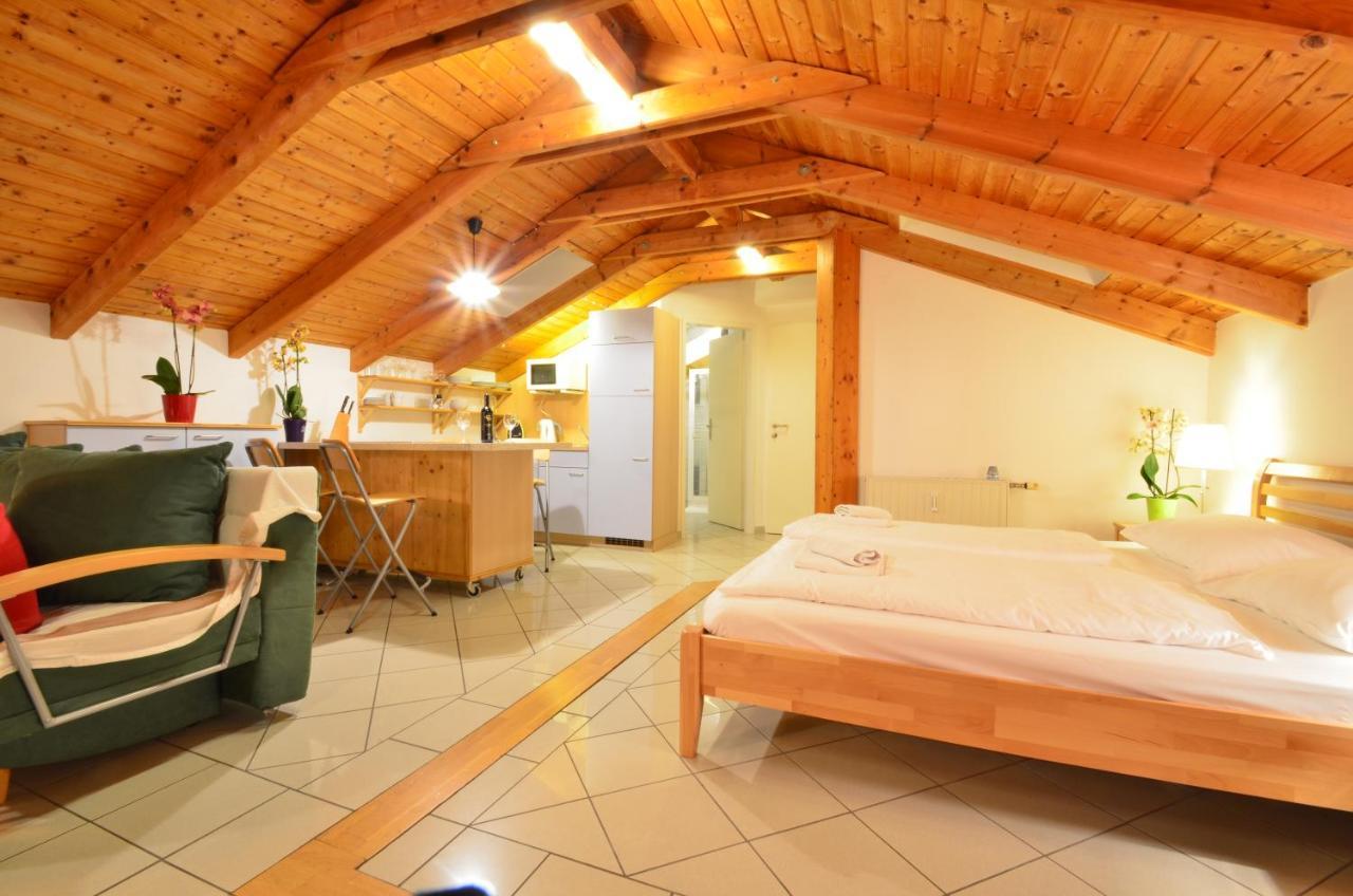 Ajo Vienna Lake View - Contactless Check-In Viena Exterior foto